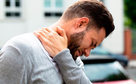 If your throat hurts, you need to understand the causes of the pain.